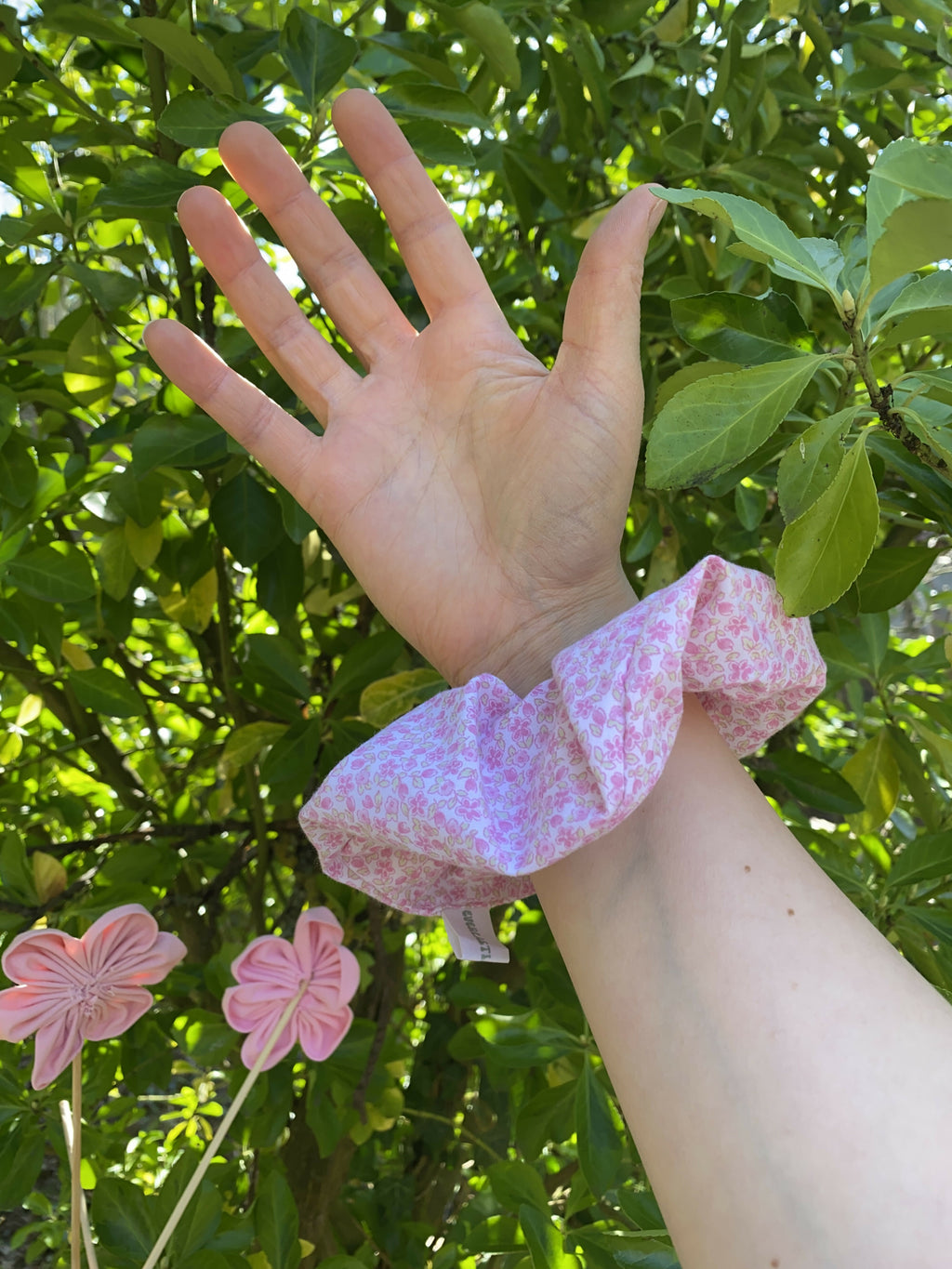 Upcycled Scrunchie - Passiflora