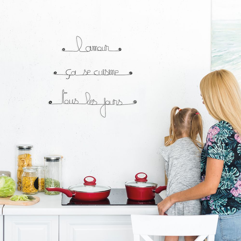 Wire quote "Love is cooked up every day" - to pin up - Wall art