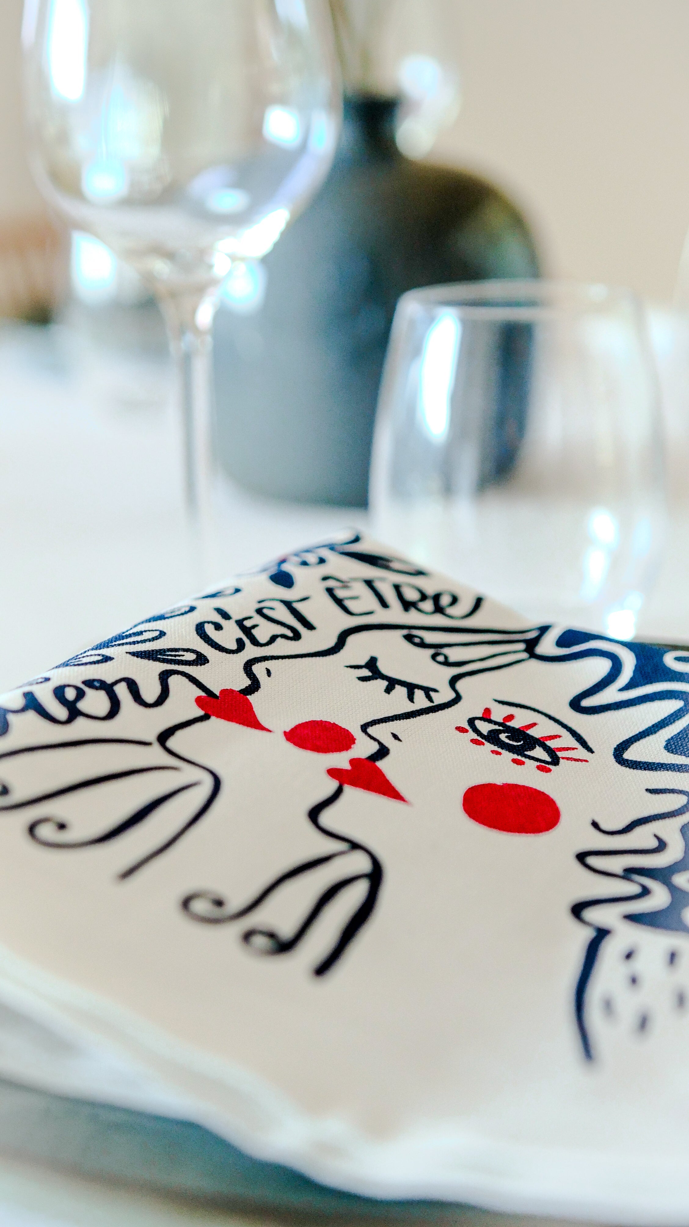 Serviette de table "Les Éternels Amoureux" - Collab Jana | La Serviette de Table