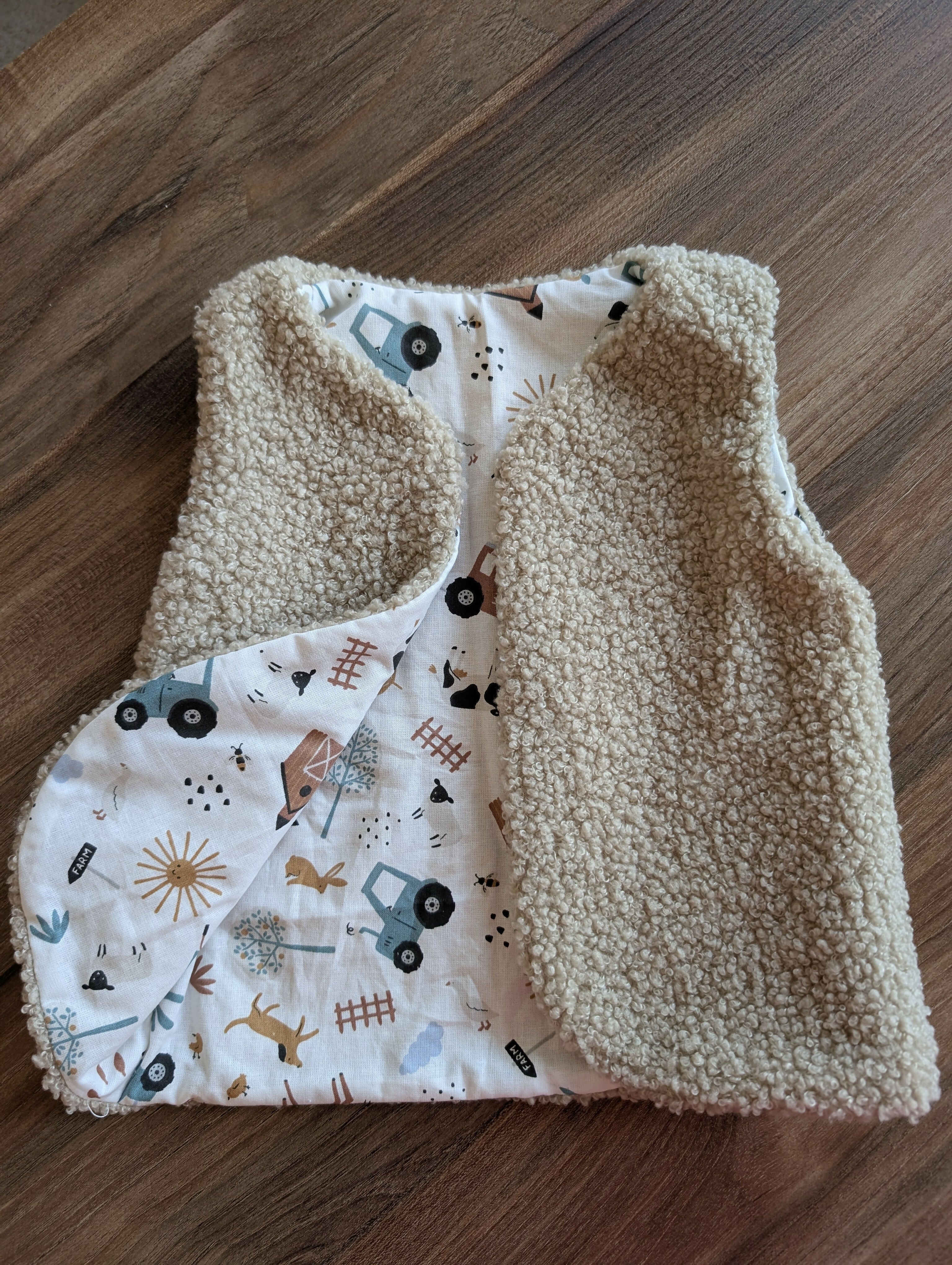 Gilet de berger réversible 18 mois 3 ans bouclette beige ferme