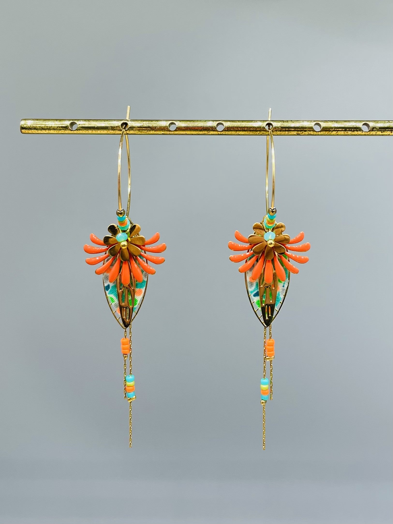 "Indian Flowers" Hoop Earrings - Orange and Aqua