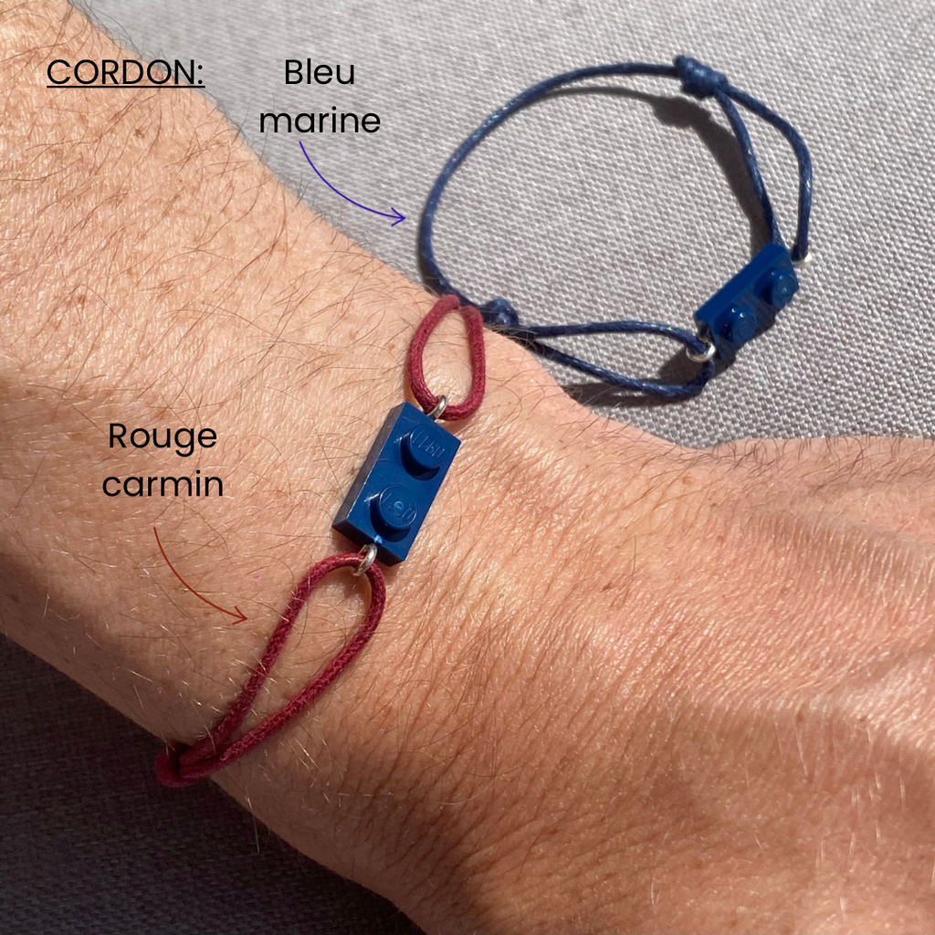 Bracelet d'amitié avec une brique Lego et cordon coton ajustable