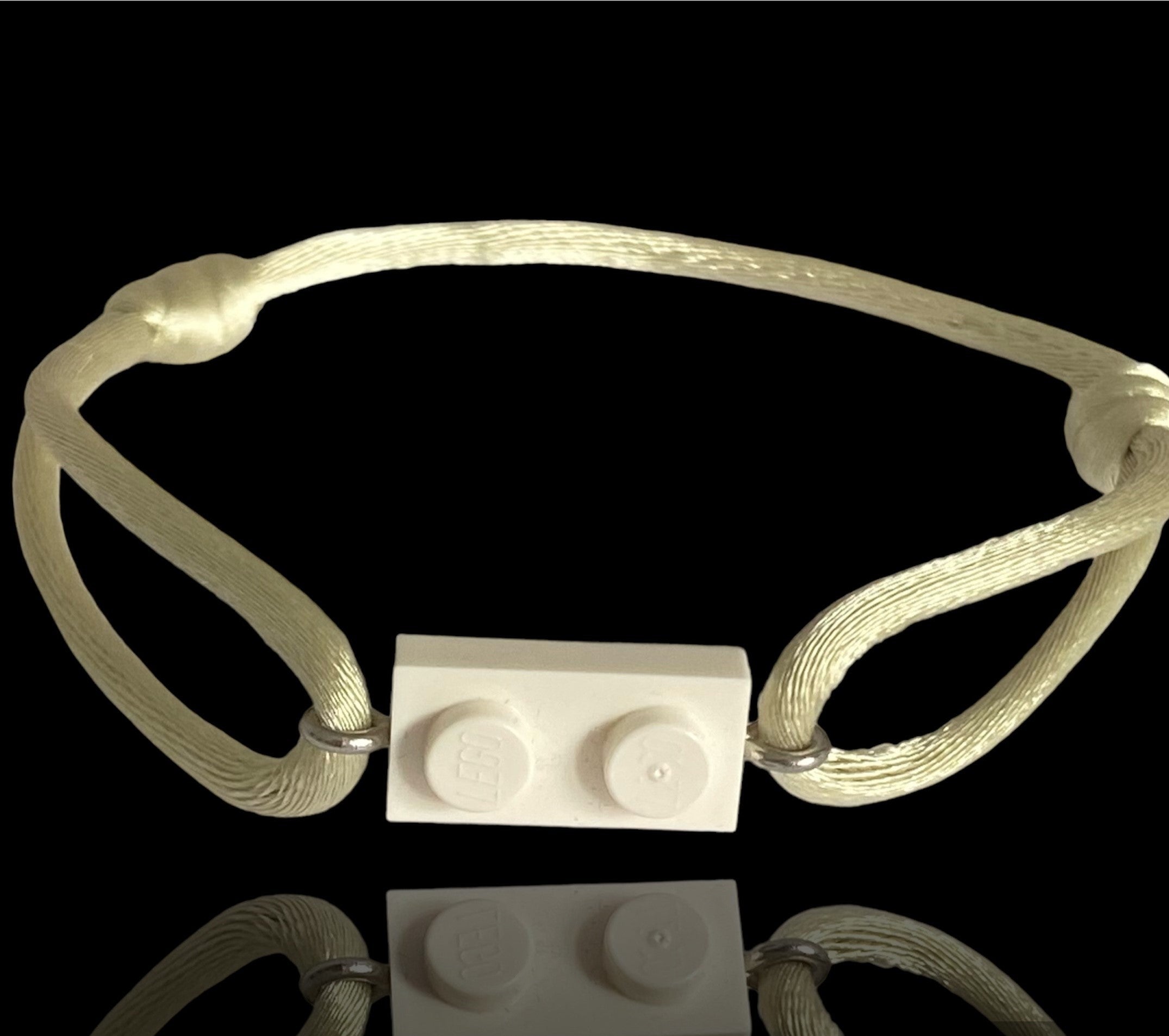 Bracelet avec cordon soyeux ajustable - Essenti'elles