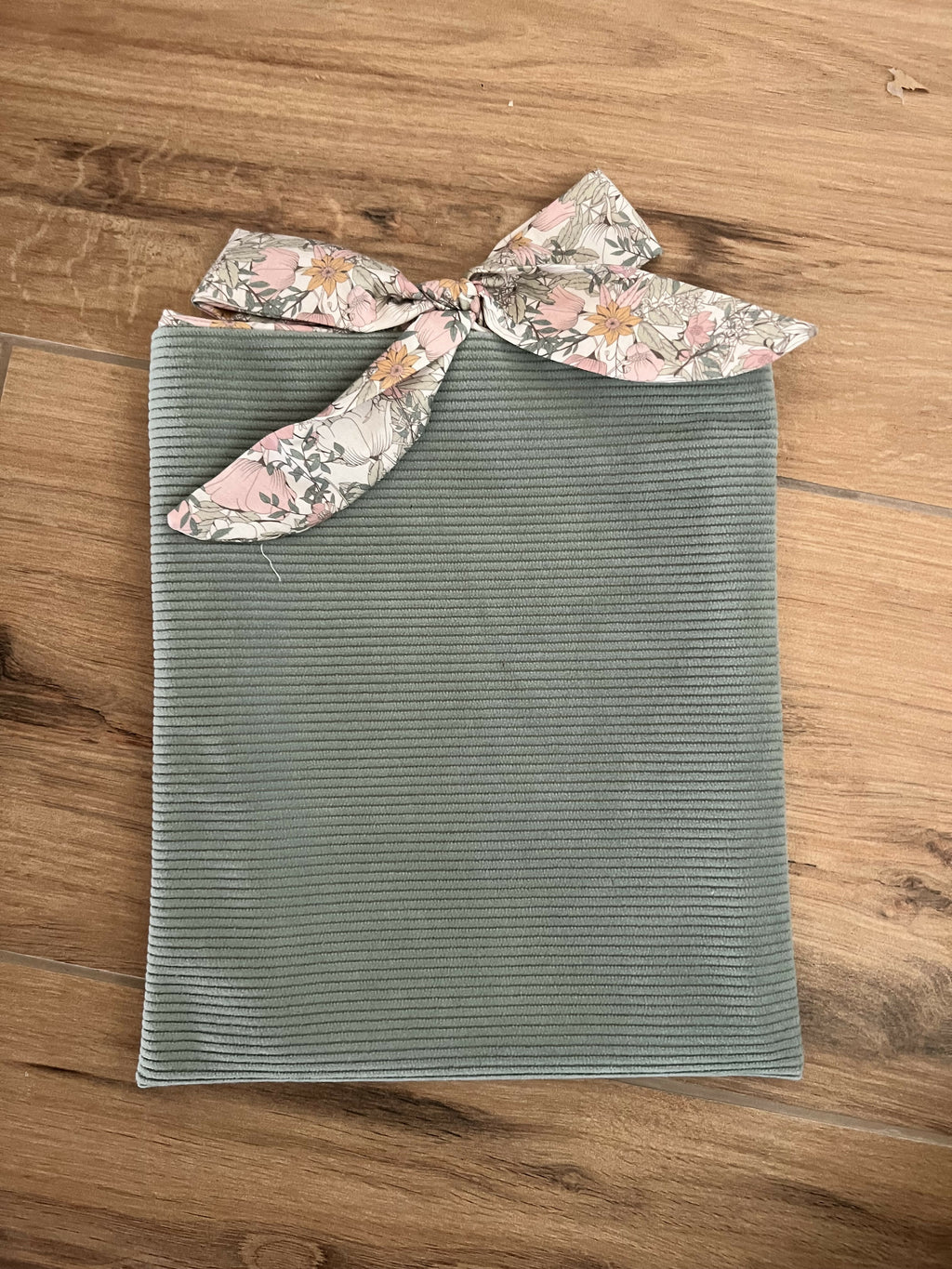 Book sleeve / Health record cover