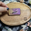 Pin's en bois artisanal Final girl club