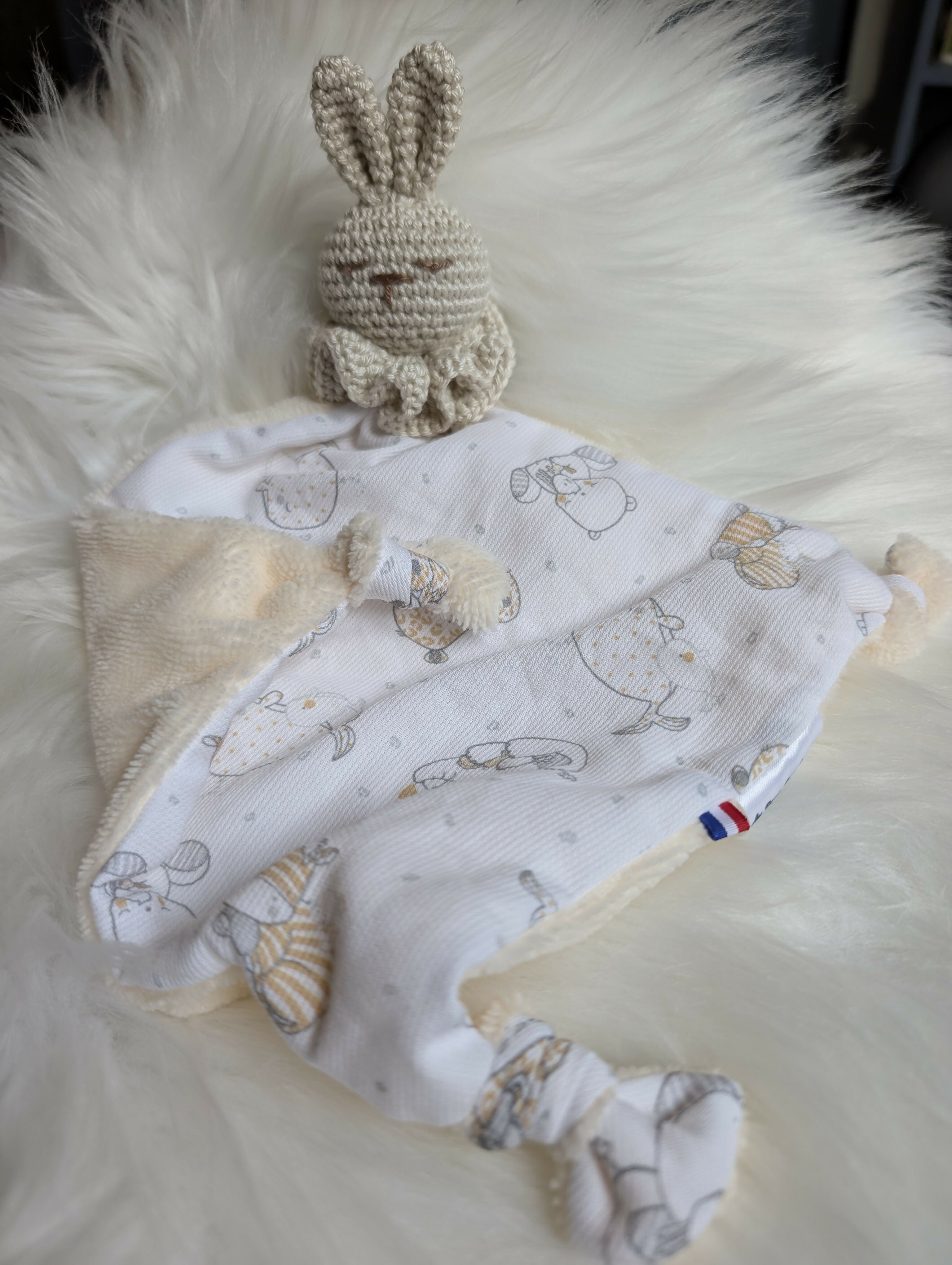 DOUDOU LAPIN BEIGE