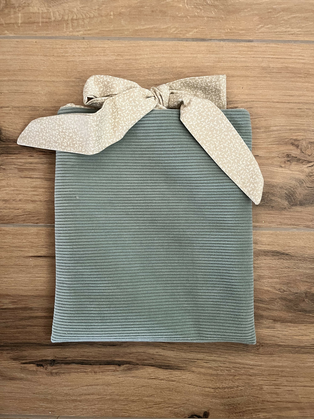 Book sleeve / Health record cover