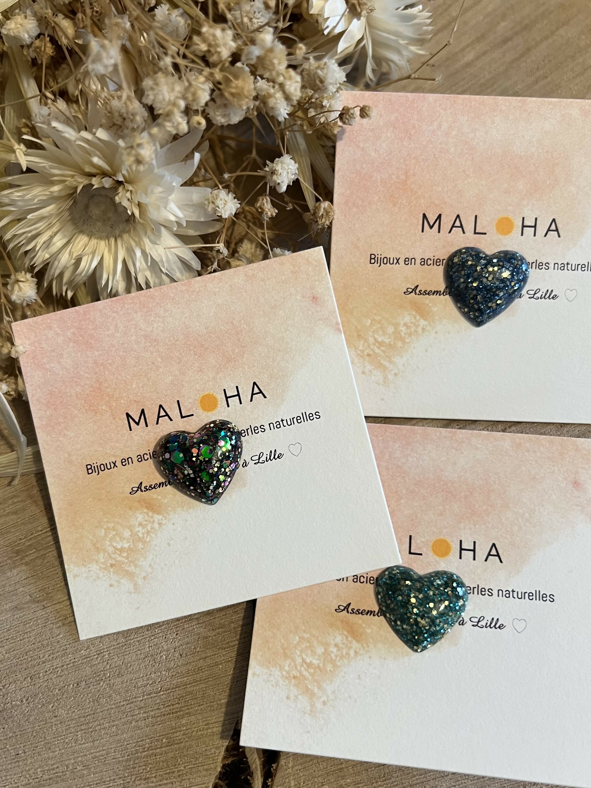Petit Pin's coeur à paillettes