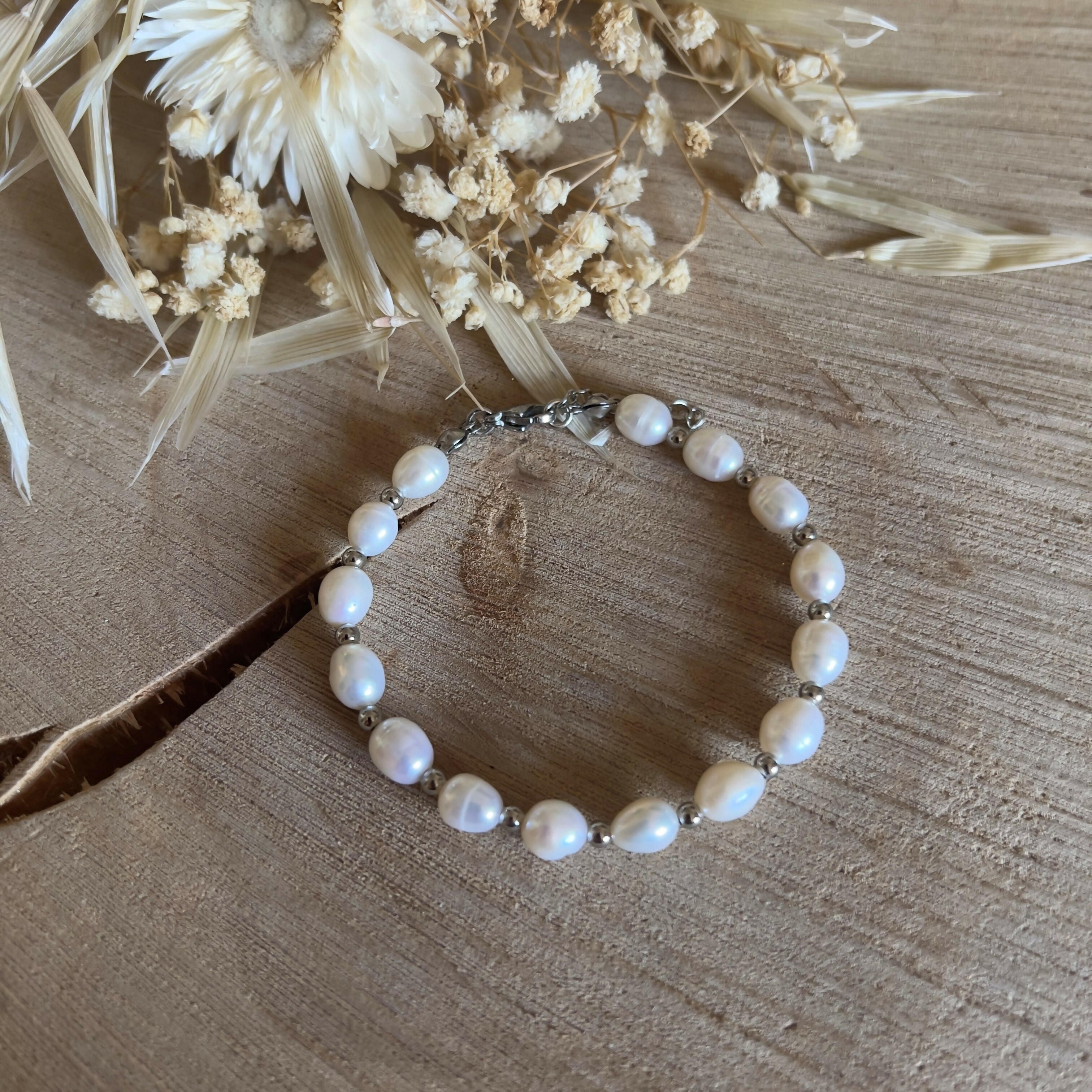 Bracelet perles d'eau douce & perles argentées