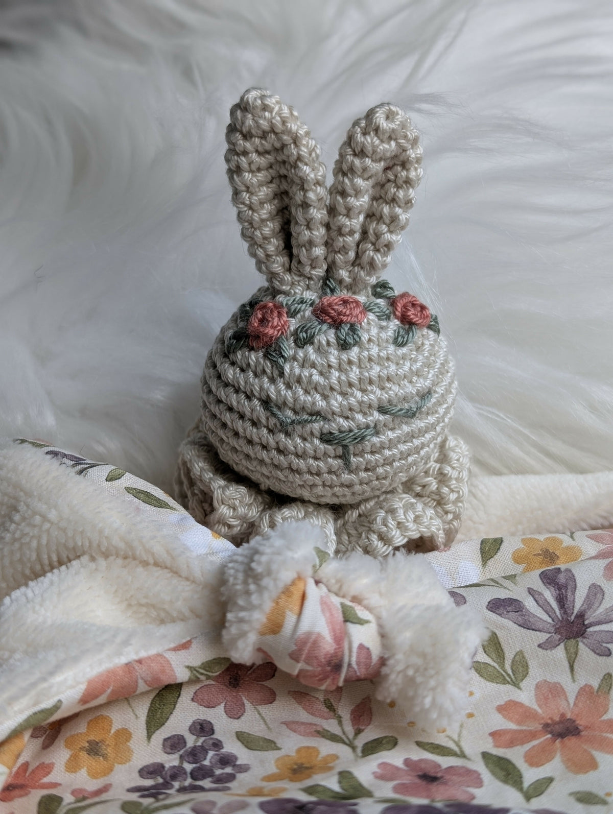 Doudou lapin fleurs d'automne