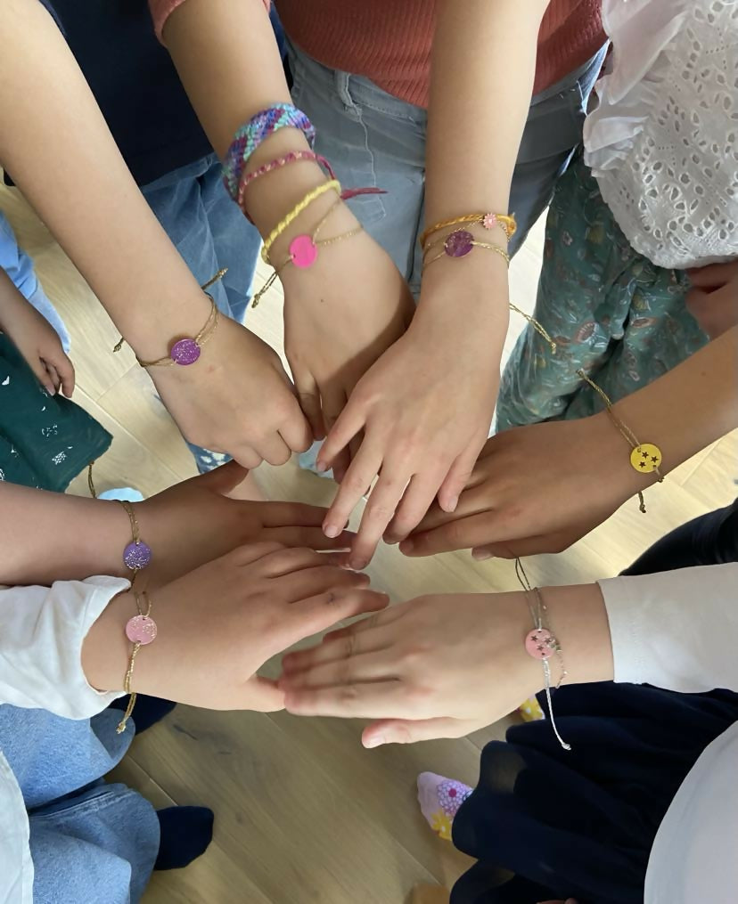 atelier anniversaire inititation à l'émail et création bracelet
