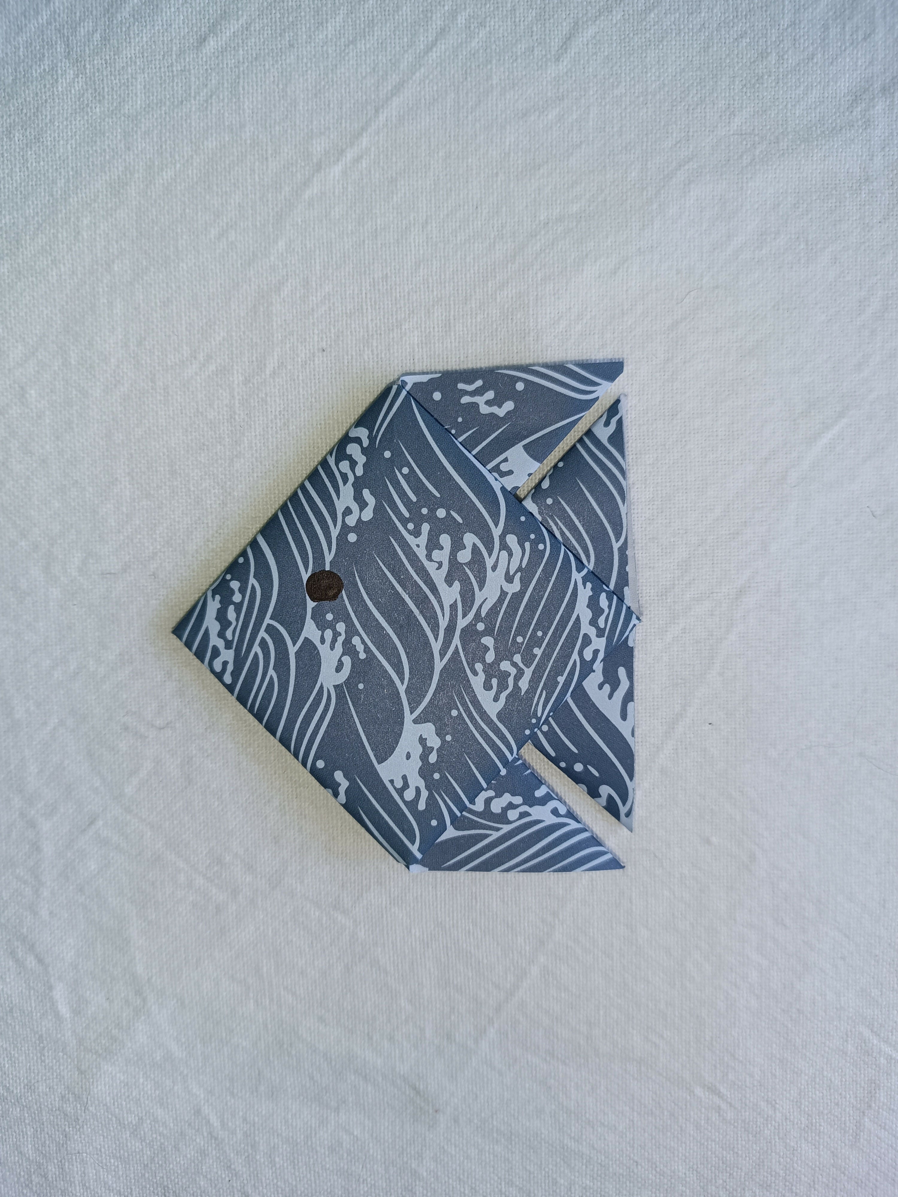ORI011 Origami magnet
