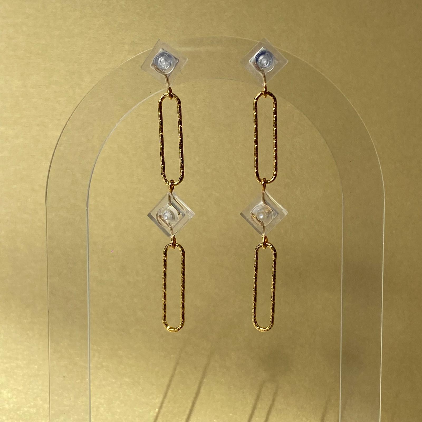 Boucles d'oreilles longues avec un brique Lego - Les Voltigeuses