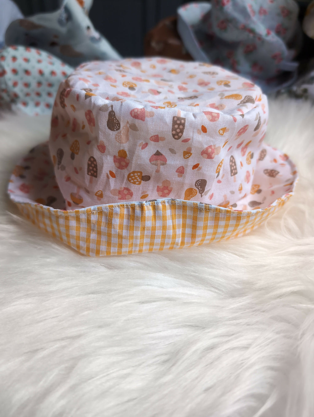REVERSIBLE BUCKET HAT 46 CM