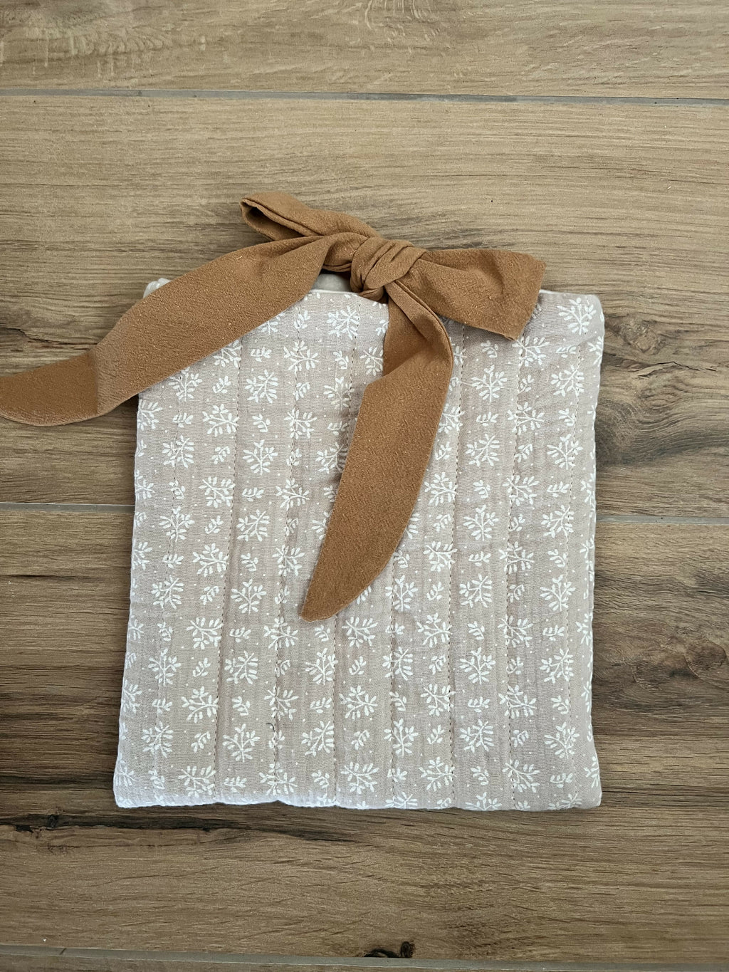 Book sleeve / Health record cover