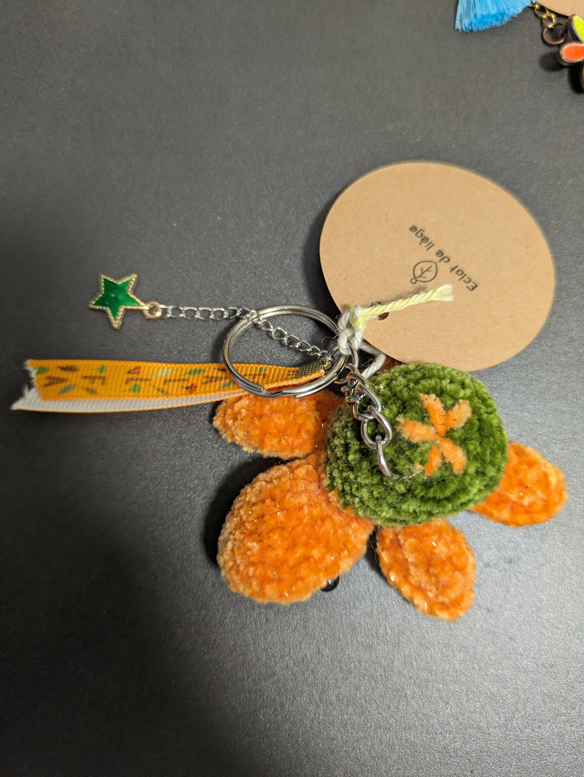 porte clé tortue + breloque