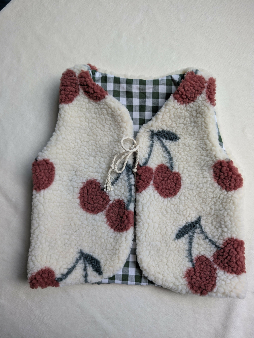 GILET DE BERGER 4-6 ans SHERPA cerises VICHY vert