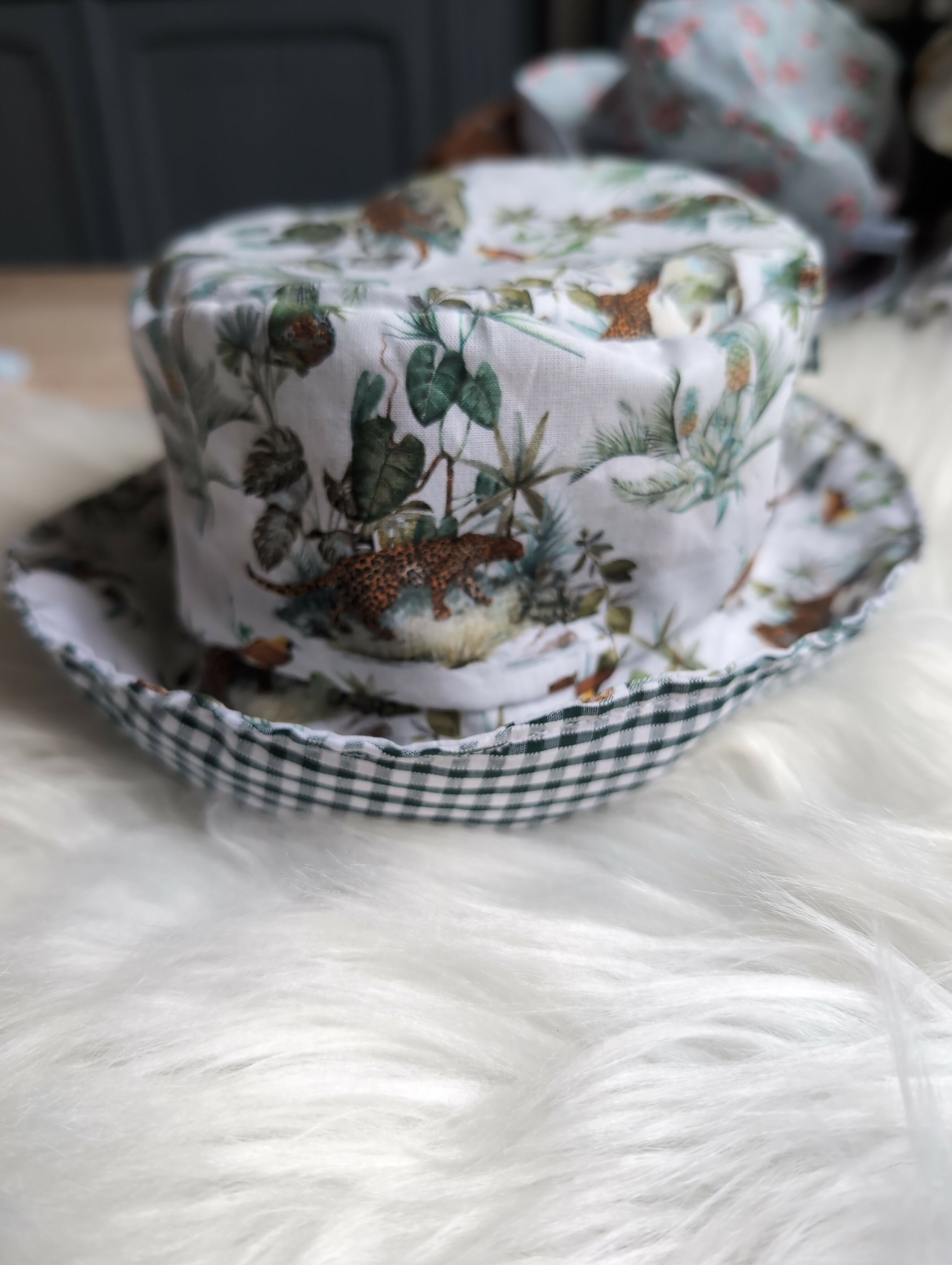 REVERSIBLE BUCKET HAT 50 CM