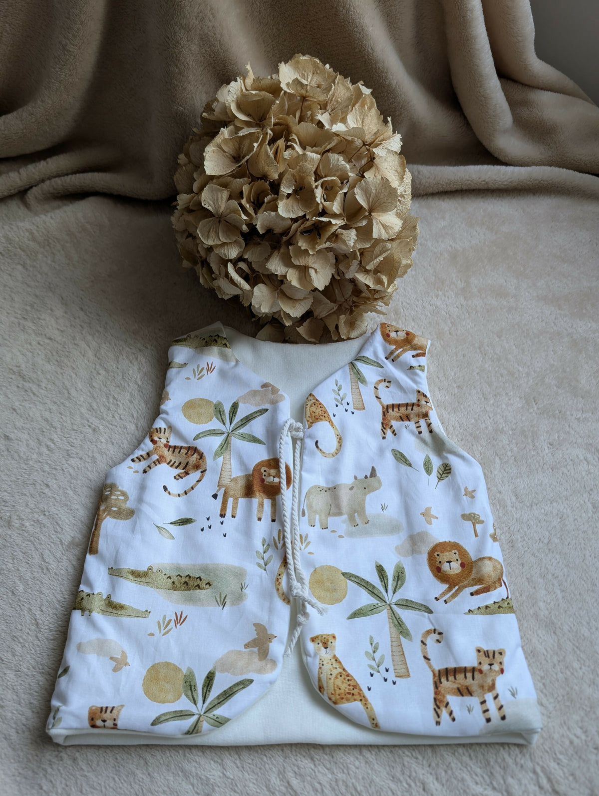 SHEEPHERDER VEST SAVANNAH ANIMALS 18 MONTHS-3 YEARS